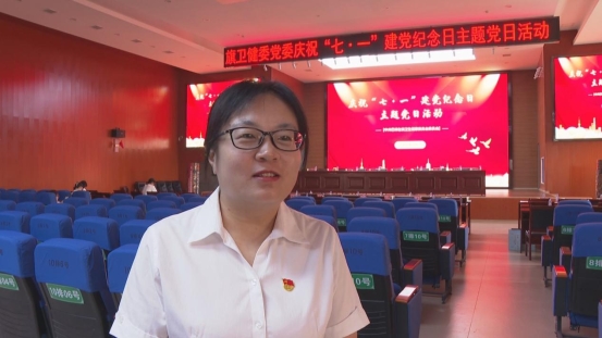 李利伟